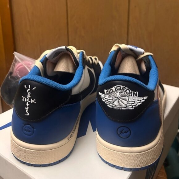 Fragment Design x Travis Scott x Air Jordan 1 Retro Low - Picture 5 of 10